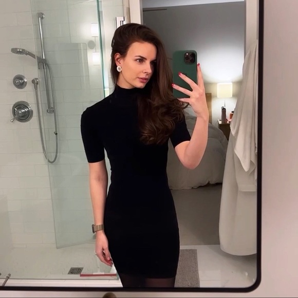 Meet your Posher, Tabitha - Picture 1 of 1